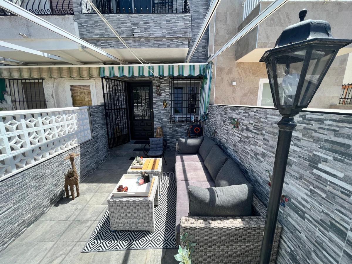 Prachtig Gemoderniseerde Woning Op 250 Meter Van Het Strand Santa Pola Exteriör bild